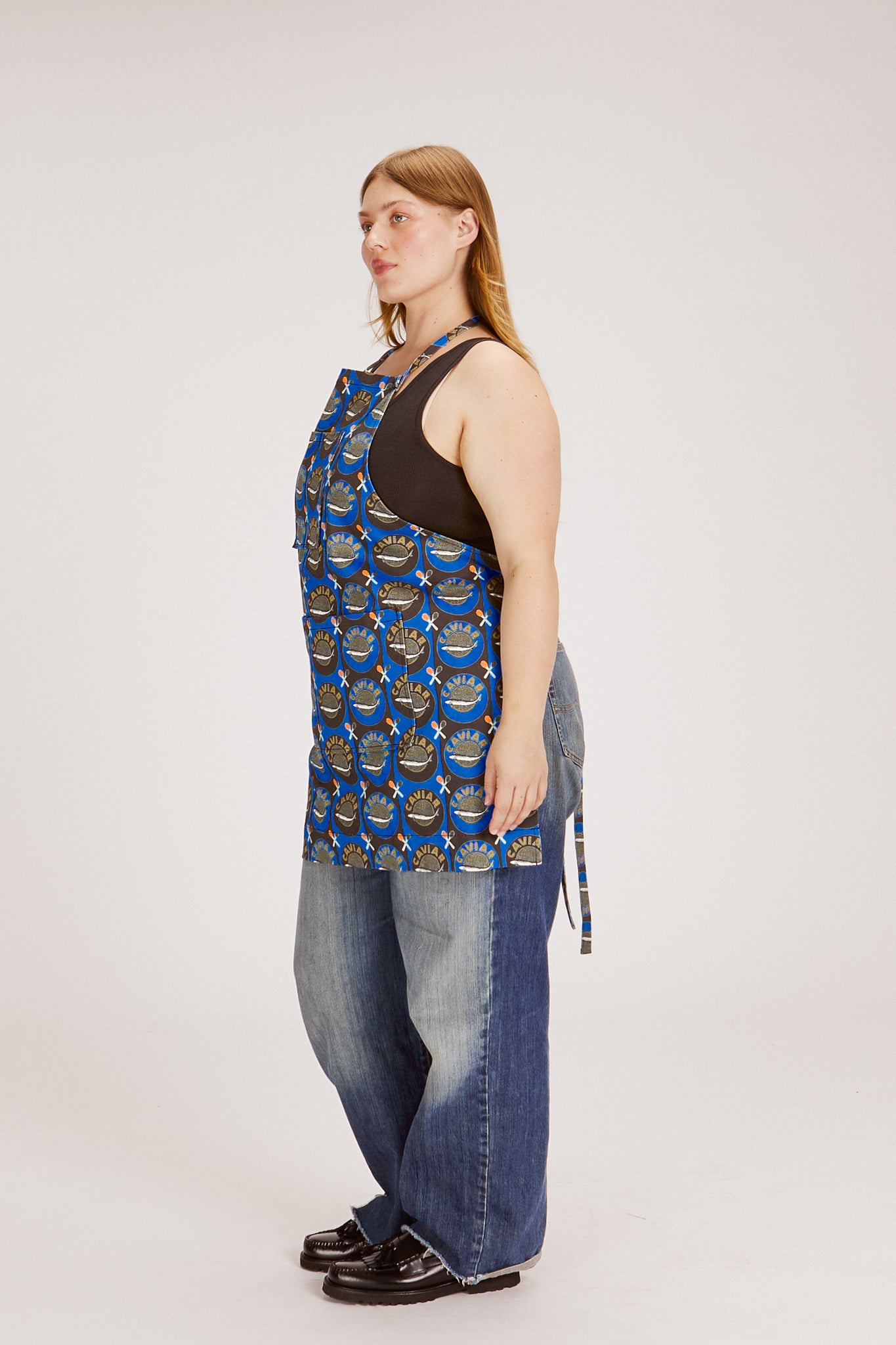 CAVIAR APRON