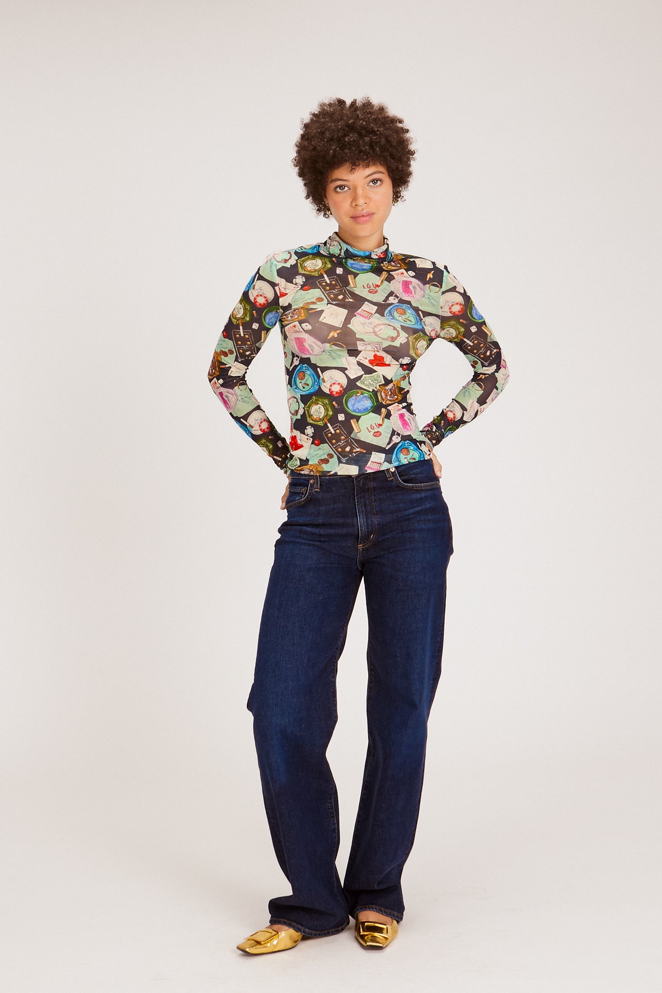 LILLIAN TURTLENECK BUTTS HERE