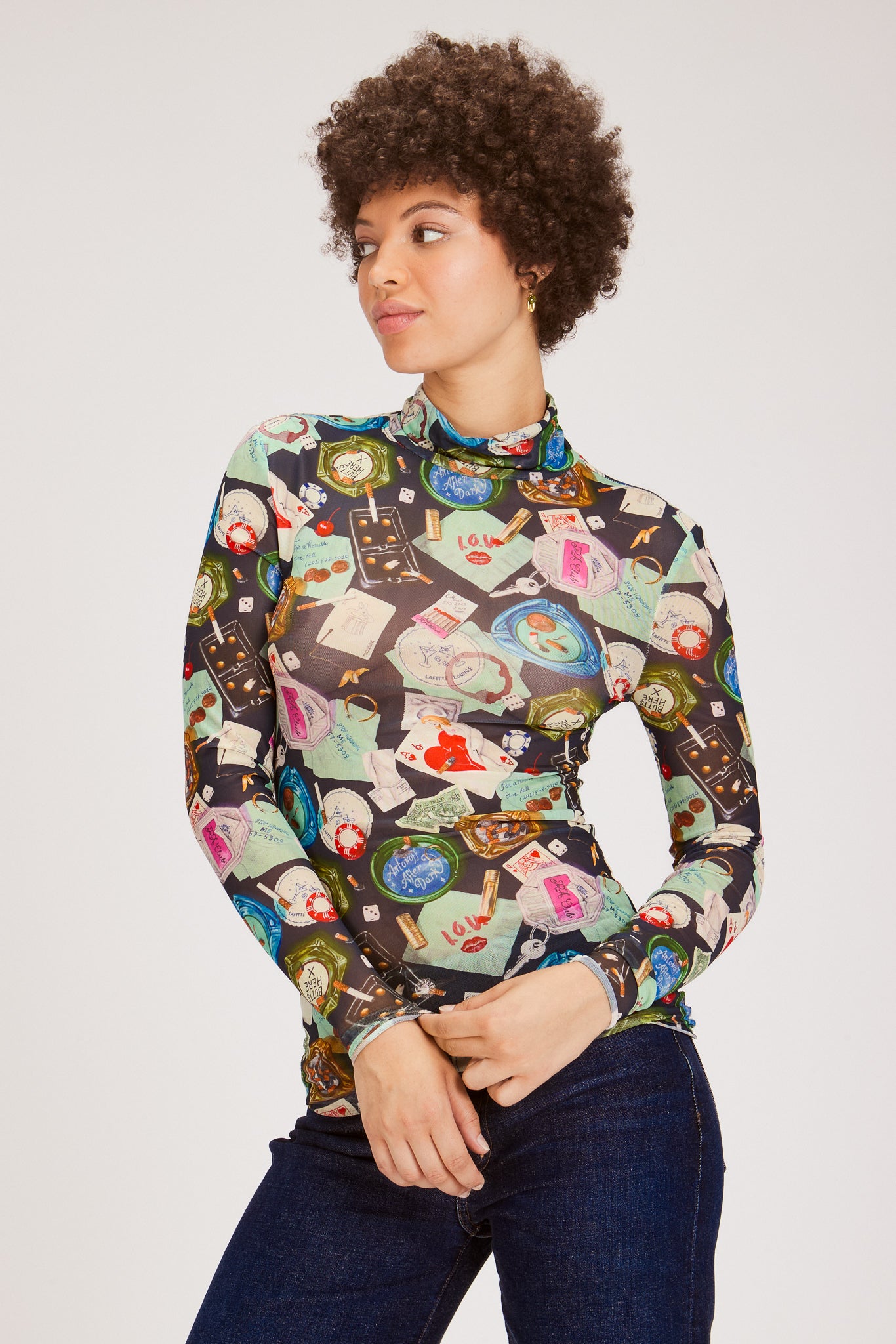LILLIAN TURTLENECK BUTTS HERE