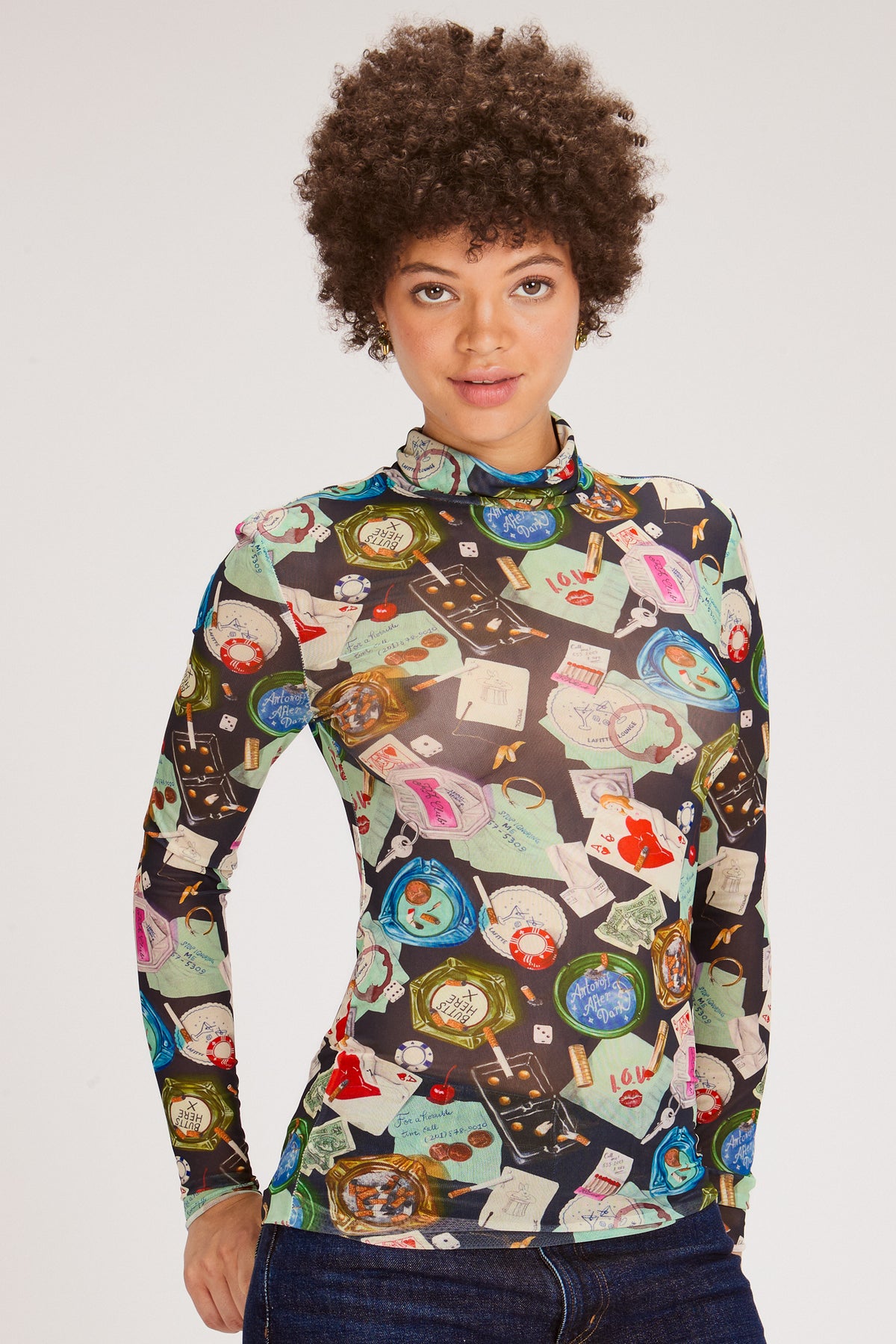 LILLIAN TURTLENECK BUTTS HERE